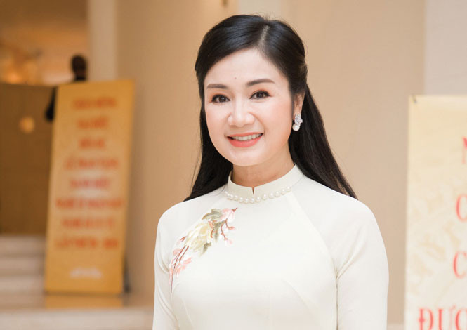 nsnd-thu-ha-my-nhan-la-ngoc-canh-vang-cua-dien-anh-viet