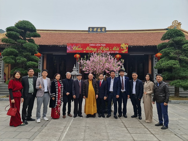 bao-cao-hoat-dong-nam-2022-va-phuong-huong-hoat-dong-2023-cua-ban-lien-lac-ho-dong-viet-nam