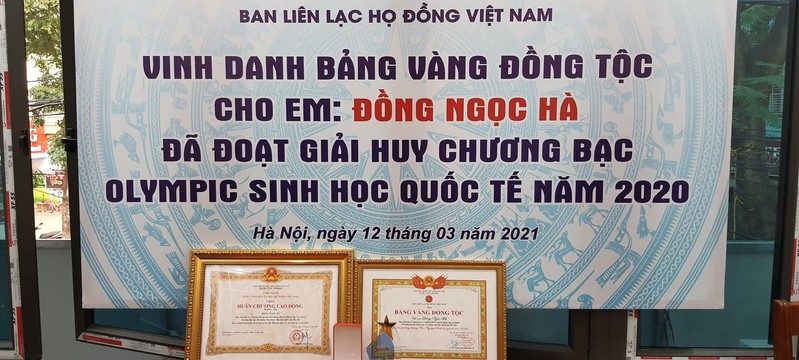 vinh-danh-bang-vang-dong-toc-cho-nguoi-ho-dong-doat-giai-quoc-te